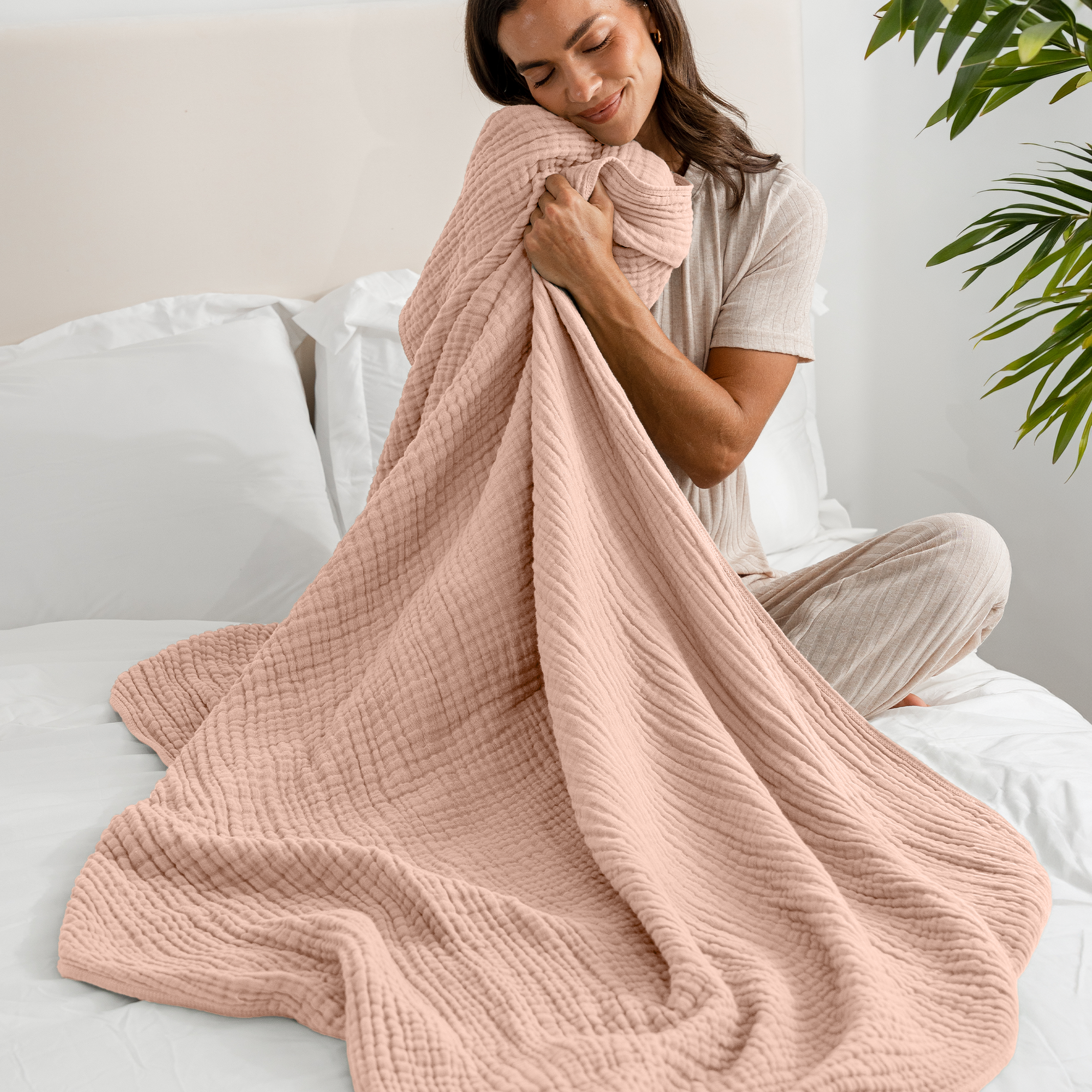 Muslin Large Throw Blanket in Blush