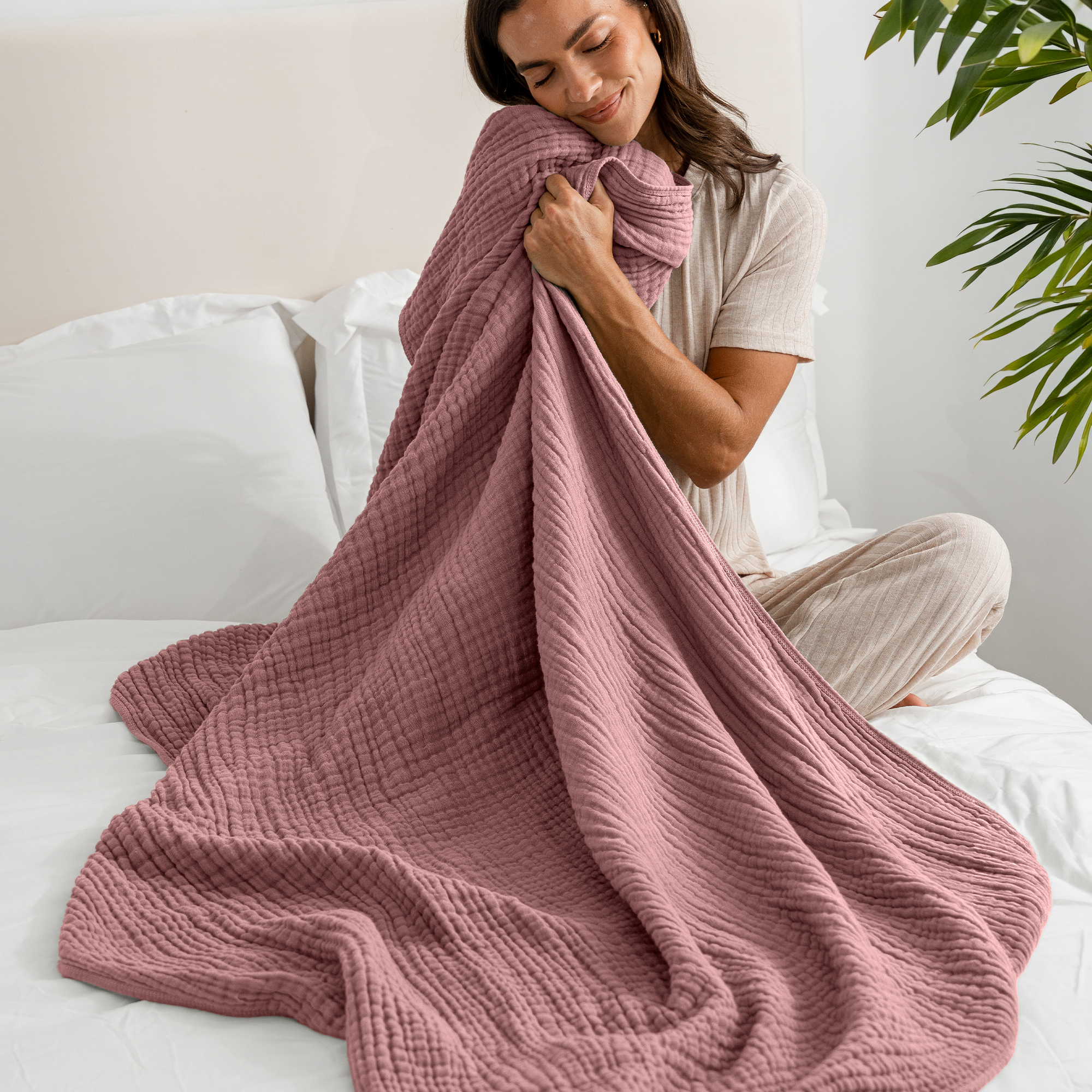 Muslin Large Throw Blanket in Mauve