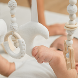 Portique de jeux pour bébé de Comfy Cubs en bois naturel 
