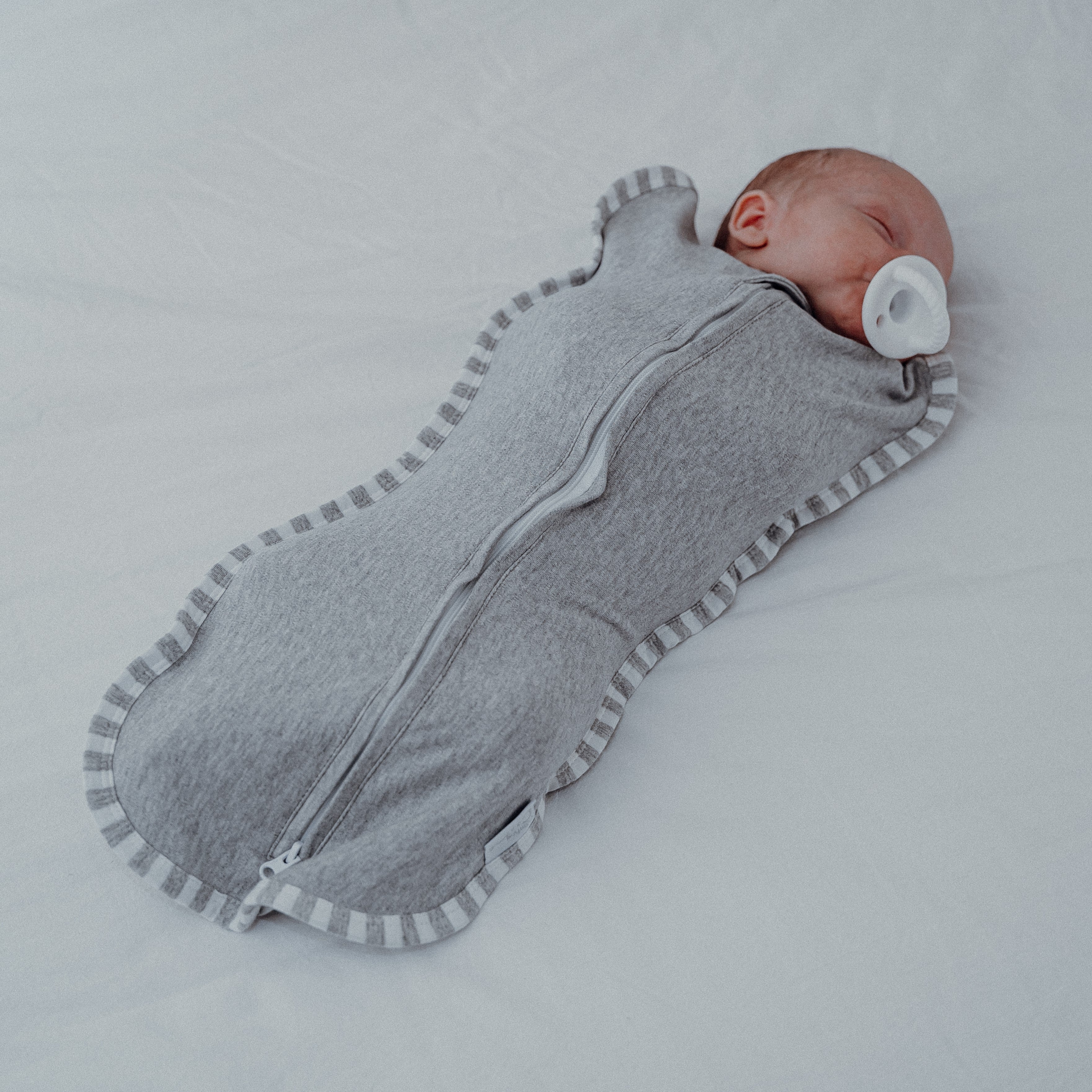 Easy Zipper Swaddle Blankets by Comfy Cubs